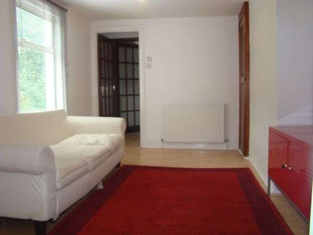  Image of 4 bedroom Terraced house to rent in Coopersale Road London E9 at Coopersale Road  LONDON, E9 6AU
