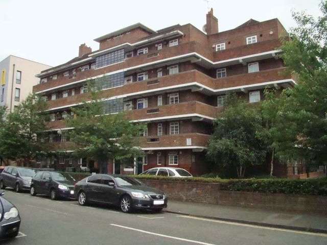  Image of 2 bedroom Flat to rent in Cresset Road London E9 at Cresset Road  London, E9 6SD
