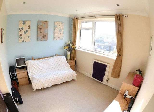  Image of 3 bedroom Detached house for sale in Haddon Drive Eastleigh SO50 at Haddon Drive Boyatt Wood Eastleigh, SO50 4PF