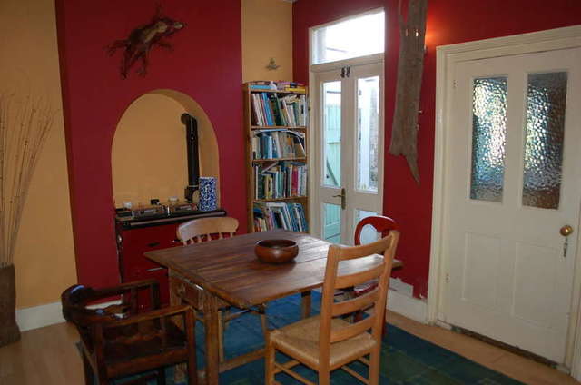  Image of 3 bedroom Property for sale in High Street Hampton TW12 at High Street  Hampton, TW12 2SW