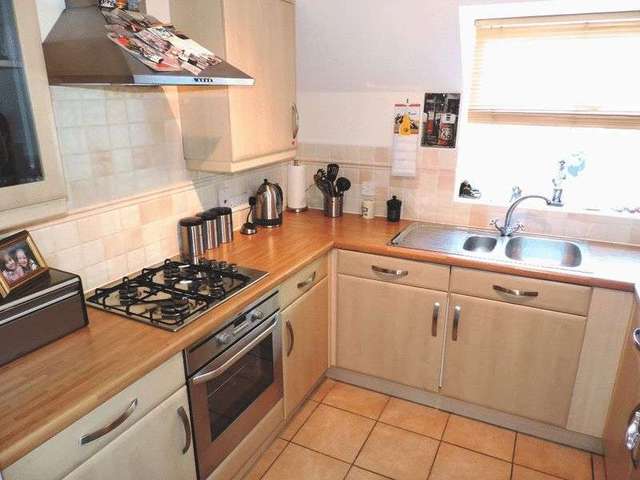  Image of 2 bedroom Flat for sale in Harewelle Way Harrold Bedford MK43 at Harewelle Way Harrold Bedford, MK43 7DW