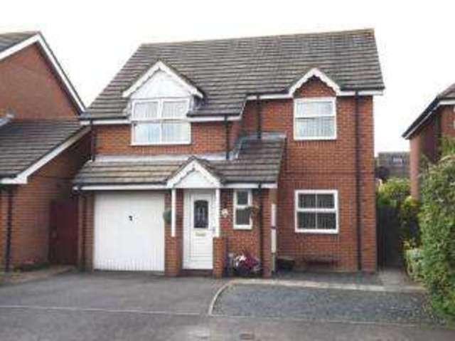  Image of 4 bedroom Detached house for sale in Chatsworth Green Hatch Warren Basingstoke RG22 at Hatch Warren Basingstoke Kempshott, RG22 4QA