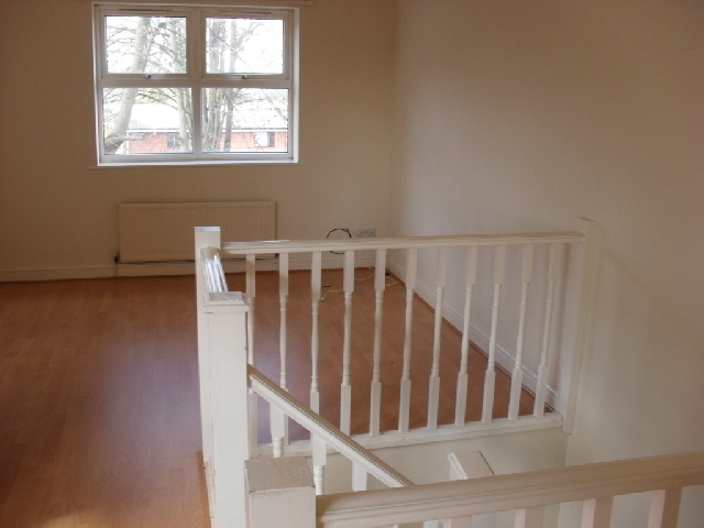 Image of 2 bedroom Flat to rent in Heaton Moor Road Heaton Moor Stockport SK4 at Heaton Moor  Stockport, SK4 4JY