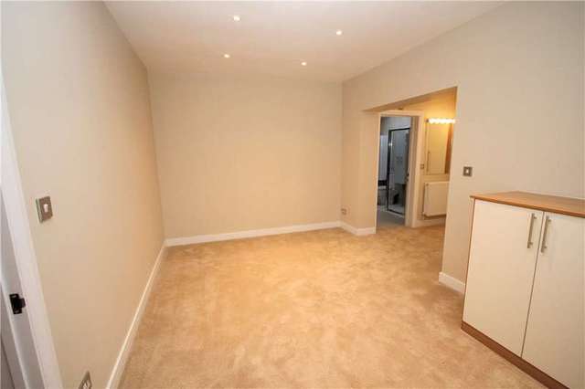  Image of 3 bedroom Bungalow for sale in Heronslea Drive Stanmore HA7 at Stanmore Middx Stanmore, HA7 4QY