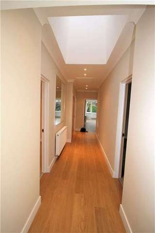  Image of 3 bedroom Bungalow for sale in Heronslea Drive Stanmore HA7 at Stanmore Middx Stanmore, HA7 4QY