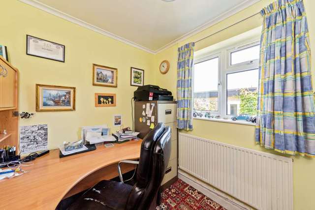  Image of 5 bedroom Detached house for sale in High Street Northchurch Berkhamsted HP4 at High Street South Northchurch Berkhamsted, HP4 3SH