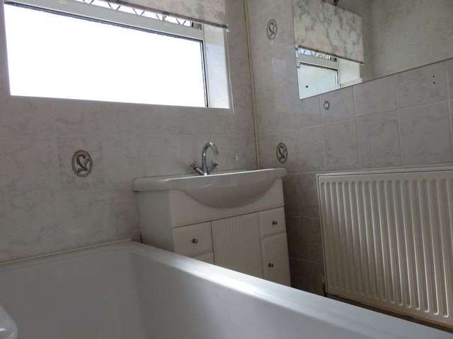  Image of 3 bedroom Detached house to rent in Hill Farm Way Southwick Brighton BN42 at Hill Farm Way Southwick Brighton, BN42 4YG