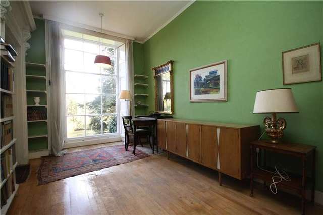  Image of 3 bedroom Flat for sale in Stanmore Hill Stanmore HA7 at 173 Stanmore Hill Stanmore Stanmore, HA7 3EW