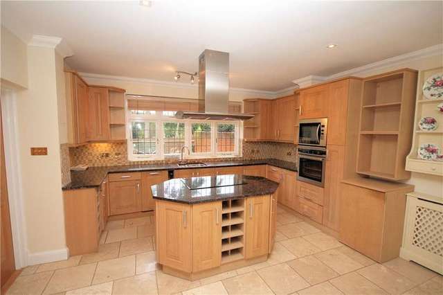  Image of 5 bedroom Detached house for sale in Hill House Avenue Stanmore HA7 at Stanmore Middx Stanmore, HA7 3PG
