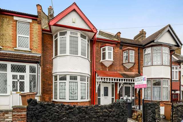  Image of 3 bedroom Detached house for sale in Hillcrest Road London E17 at Hillcrest Road Walthamstow London, E17 4AP