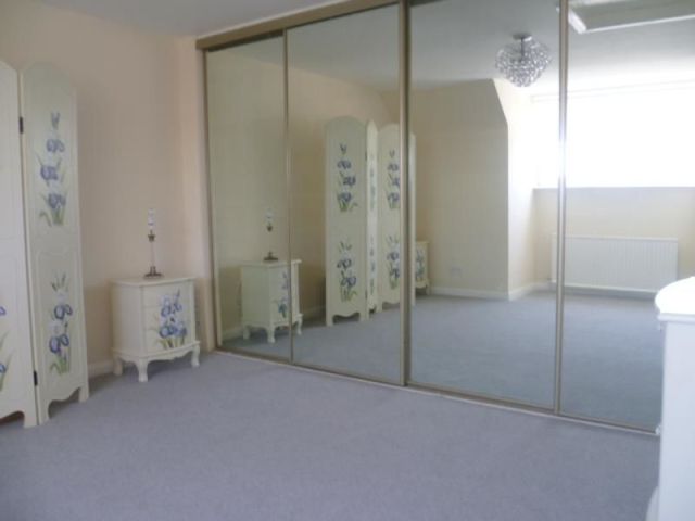  Image of 3 bedroom Detached house to rent in Hillcrest View Larkhall ML9 at Larkhall South Lanarkshire South Lanarkshire, ML9 2HX