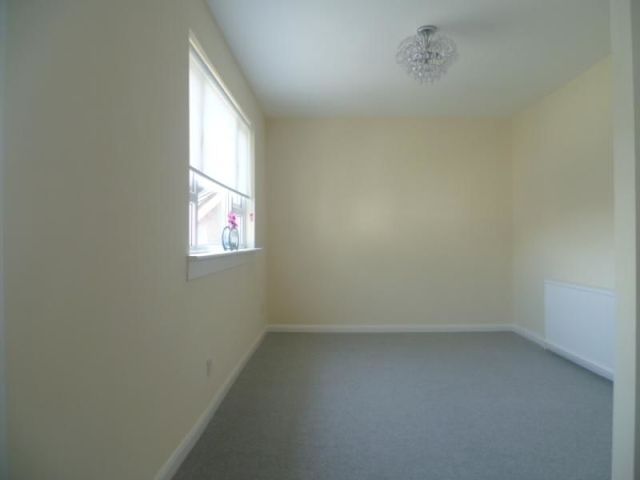 Image of 3 bedroom Detached house to rent in Hillcrest View Larkhall ML9 at Larkhall South Lanarkshire South Lanarkshire, ML9 2HX