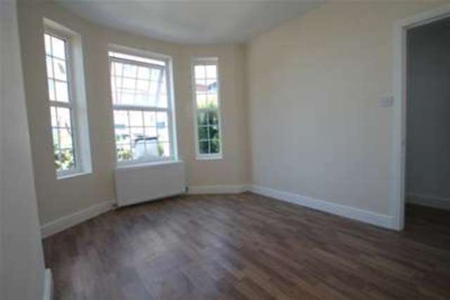  Image of 3 bedroom Detached house to rent in Holmesdale Road London SE25 at London, SE25 6PT