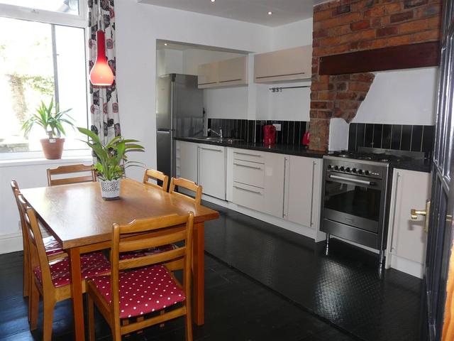  Image of 3 bedroom Terraced house to rent in Hoole Street Sheffield S6 at Walkley Sheffield Hillsborough, S6 2WR