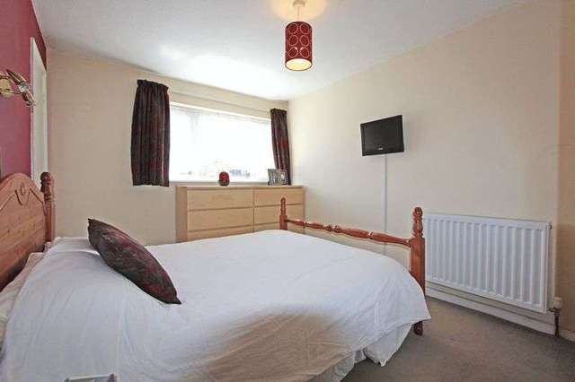  Image of 3 bedroom Terraced house for sale in Valley Road Totton Southampton SO40 at Valley Road Totton Southampton, SO40 9FN