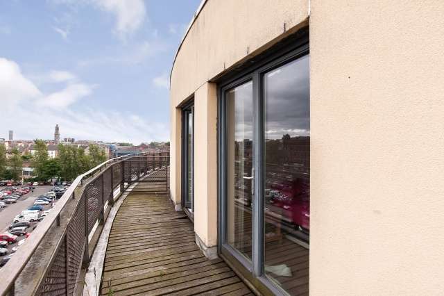  Image of 2 bedroom Flat for sale in Howard Street Glasgow G1 at Glasgow, G1 5HE