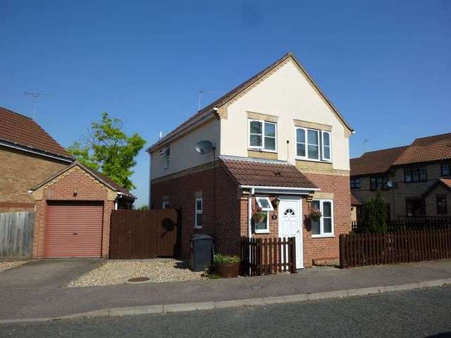  Image of 3 bedroom Detached house for sale in Howes Avenue Thurston Bury St. Edmunds IP31 at Thurston, IP31 3PY