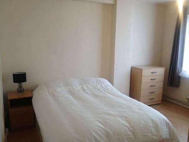  Image of 1 bedroom Property to rent in Geffrye Estate London N1 at Geffrye Estate  London, N1 6RT