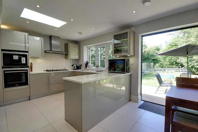  Image of 4 bedroom Detached house for sale in Hyde Lane Nash Mills Hemel Hempstead HP3 at Hyde Lane Kings Langley Hemel Hempstead, HP3 8RY