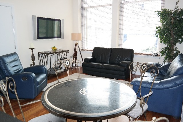  Image of 1 bedroom Flat to rent in Ingram Street Glasgow G1 at City Centre Glasgow Glasgow, G1 1EJ