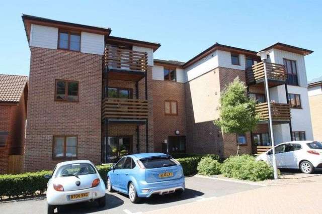  Image of 2 bedroom Flat for sale in John North Close High Wycombe HP11 at John North Close  High Wycombe, HP11 1FQ