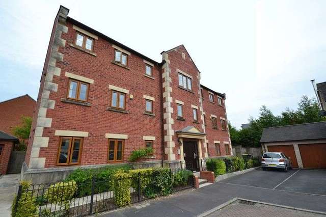  Image of 2 bedroom Flat to rent in Jubilee Road Walmer Bridge Preston PR4 at Jubilee Road Walmer Bridge Preston, PR4 5QY