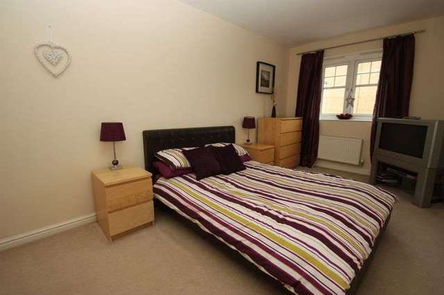  Image of 2 bedroom Flat for sale in Keswick View Ackworth Pontefract WF7 at Keswick View Ackworth Pontefract, WF7 7BT
