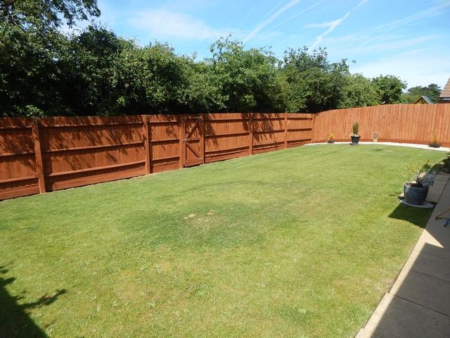  Image of 5 bedroom Detached house for sale in Kingdom Crescent Blunsdon Swindon SN25 at Kingdom Crescent Redhouse Swindon, SN25 2NF
