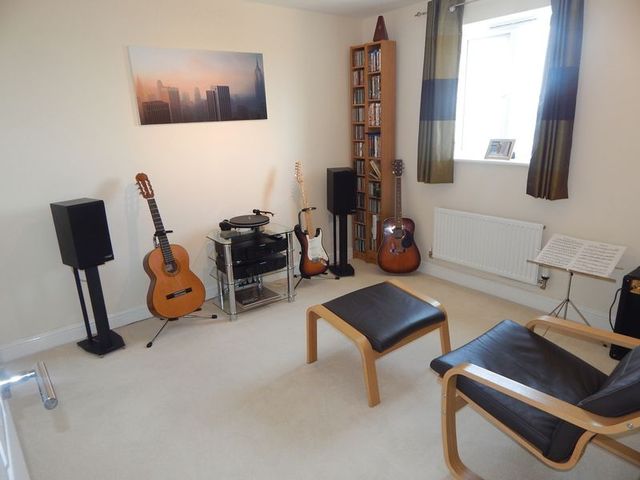  Image of 5 bedroom Detached house for sale in Kingdom Crescent Blunsdon Swindon SN25 at Kingdom Crescent Redhouse Swindon, SN25 2NF