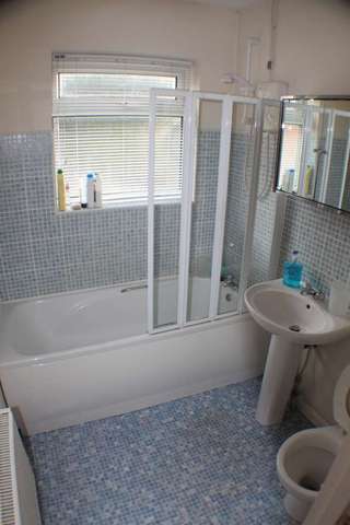  Image of 3 bedroom Detached house for sale in Kitchener Road Leicester LE5 at Kitchener Road  Leicester, LE5 4AT
