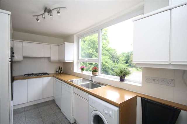  Image of 2 bedroom Flat for sale in High Road Bushey Heath Bushey WD23 at High Road Bushey Heath Bushey Heath, WD23 1EJ