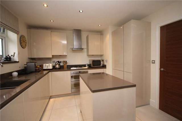  Image of 2 bedroom Flat for sale in Finch Lane Bushey WD23 at Finch Lane Bushey Croxley Green, WD23 3DF