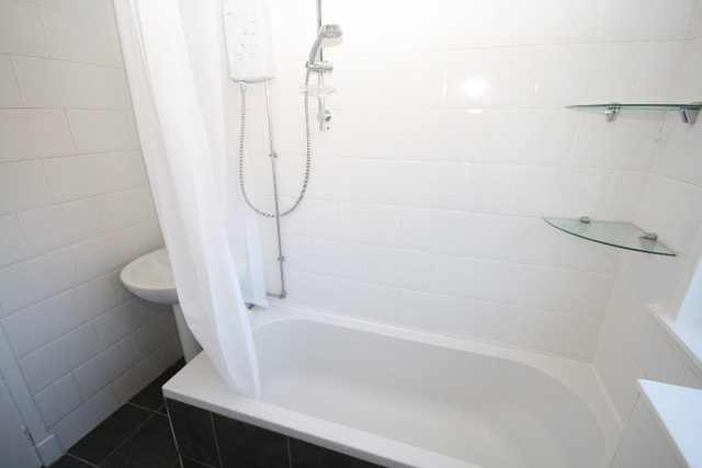  Image of 2 bedroom Flat to rent in Leith Walk Dundee DD2 at Menzieshill Dundee Dundee, DD2 4JL
