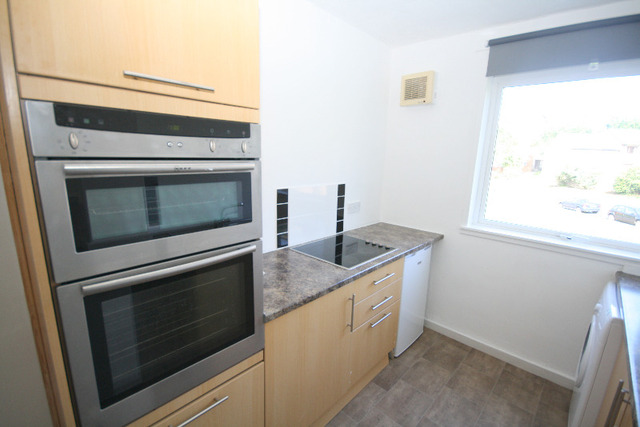 Image of 2 bedroom Flat to rent in Leith Walk Dundee DD2 at Menzieshill Dundee Dundee, DD2 4JL