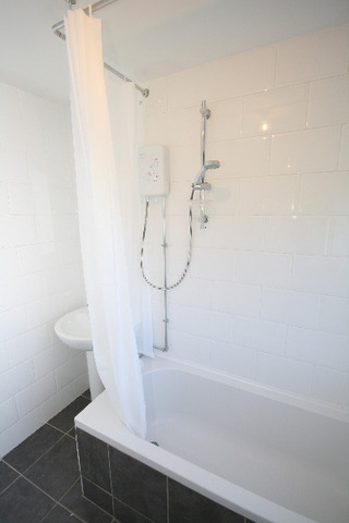  Image of 2 bedroom Flat to rent in Leith Walk Dundee DD2 at Menzieshill Dundee Dundee, DD2 4JL