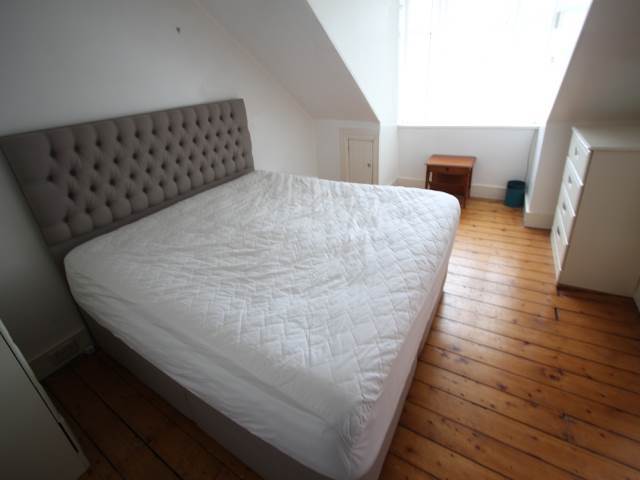 Image of 5 bedroom Flat to rent in Leslie Terrace Aberdeen AB25 at City Centre Aberdeen Aberdeen, AB25 3XD