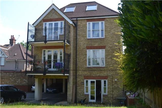  Image of 2 bedroom Flat to rent in Lincoln Road Enfield EN1 at Enfield Middlesex Enfield, EN1 2RX