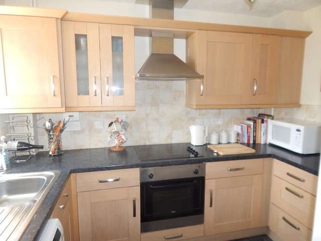  Image of 2 bedroom Detached house to rent in Londlandes Church Crookham Fleet GU52 at Church Crookham  Fleet, GU52 6ZB