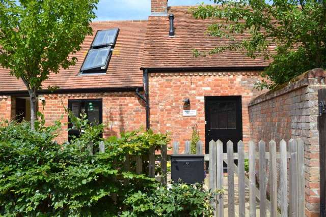  Image of 1 bedroom Barn Conversion to rent in Bicester Road Brill Aylesbury HP18 at Hornage Farm Barns Long Crendon Aylesbury, HP18 9SE