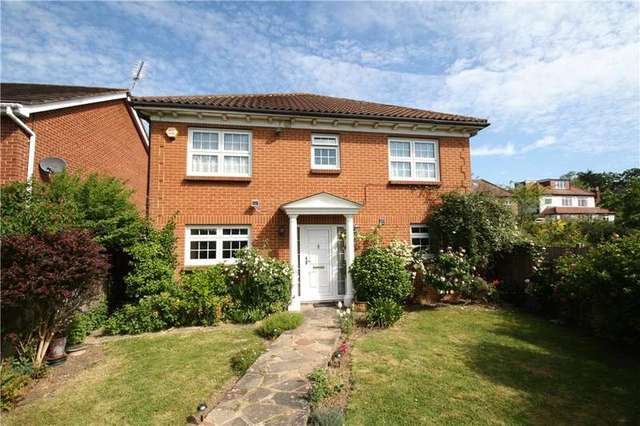  Image of 5 bedroom Detached house for sale in Lorraine Park Harrow Weald Harrow HA3 at Harrow Middx Harrow Weald, HA3 6BX