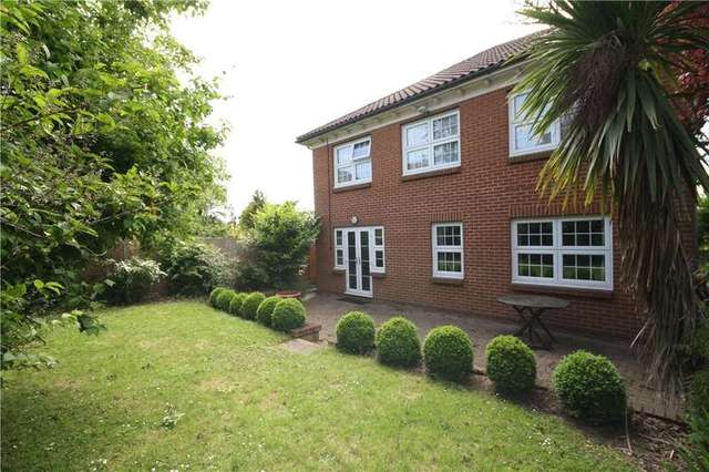  Image of 5 bedroom Detached house for sale in Lorraine Park Harrow Weald Harrow HA3 at Harrow Middx Harrow Weald, HA3 6BX