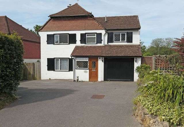  Image of 4 bedroom Detached house for sale in Luxford Lane Crowborough TN6 at Luxford Lane  Crowborough, TN6 2PE