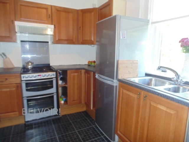  Image of 2 bedroom Flat to rent in Main Road Elderslie Johnstone PA5 at Elderslie Renfrewshire Renfrewshire, PA5 9EL