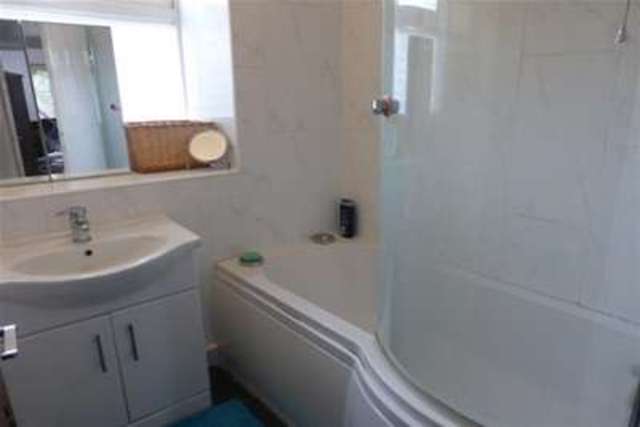  Image of 2 bedroom Flat to rent in Hawthorne Road Edgbaston Birmingham B15 at Birmingham, B15 3TY