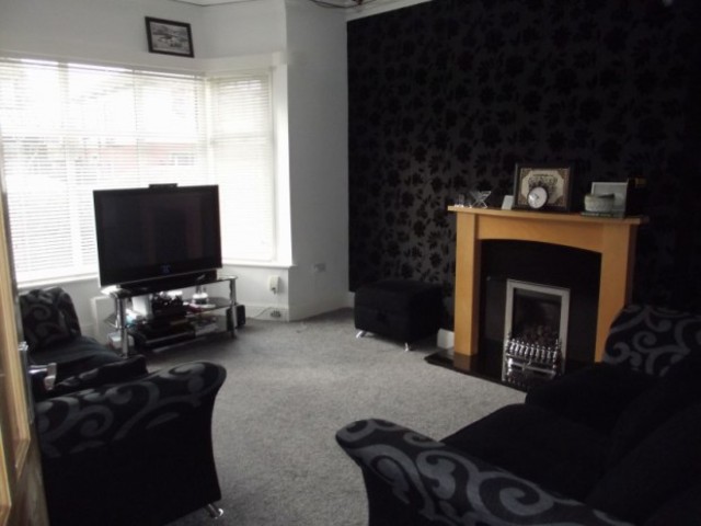  Image of 4 bedroom Semi-Detached house to rent in Manor Avenue Fulwood Preston PR2 at Manor Avenue Fulwood Preston, PR2 8DN