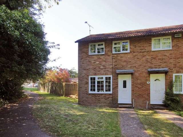  Image of 3 bedroom Detached house for sale in Maple Drive East Grinstead RH19 at Maple Drive  East Grinstead, RH19 3UR