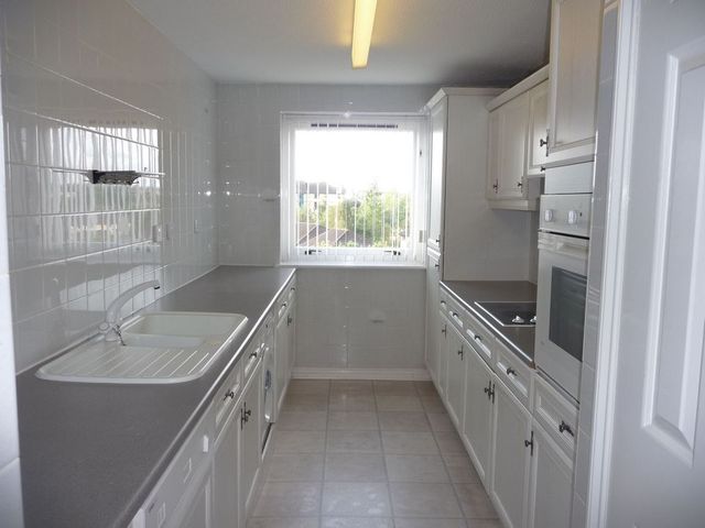  Image of 2 bedroom Flat to rent in Mavisbank Gardens Govan Glasgow G51 at Kinning Park Glasgow Glasgow, G51 1HG