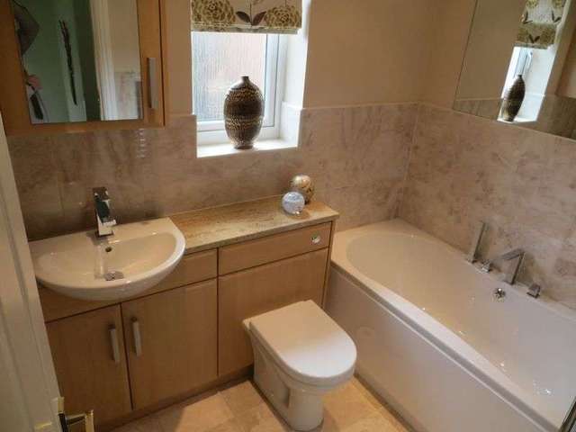  Image of 4 bedroom Property for sale in Mayfair Drive Fazeley Tamworth B78 at Mayfair Drive Fazeley Tamworth, B78 3TG