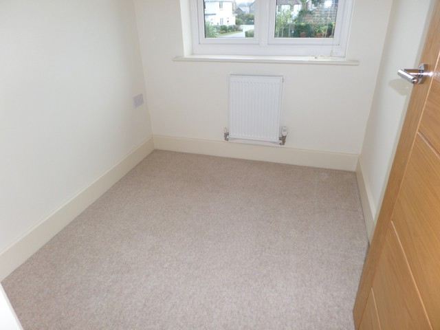  Image of 3 bedroom Semi-Detached house to rent in Meadow Close Lavant Chichester PO18 at Lavant, PO18 0FJ