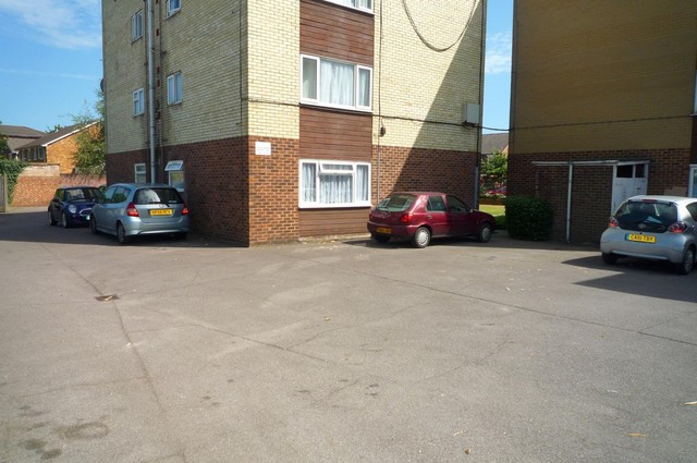  Image of 1 bedroom Flat to rent in Dorking Crescent Cosham Portsmouth PO6 at Megan Court Dorking Crescent Portsmouth, PO6 2QN